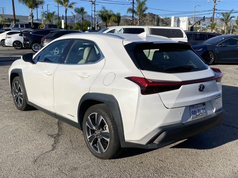 Used 2022 Lexus UX 250h w/ Accessory Package (Z1) image 10