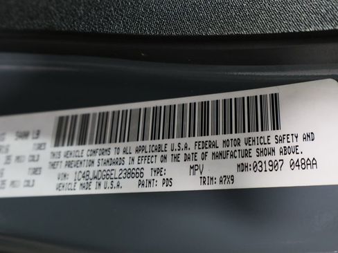 Used 2014 Jeep Wrangler Unlimited Sport w/ Connectivity Group AWD/4WD image 25