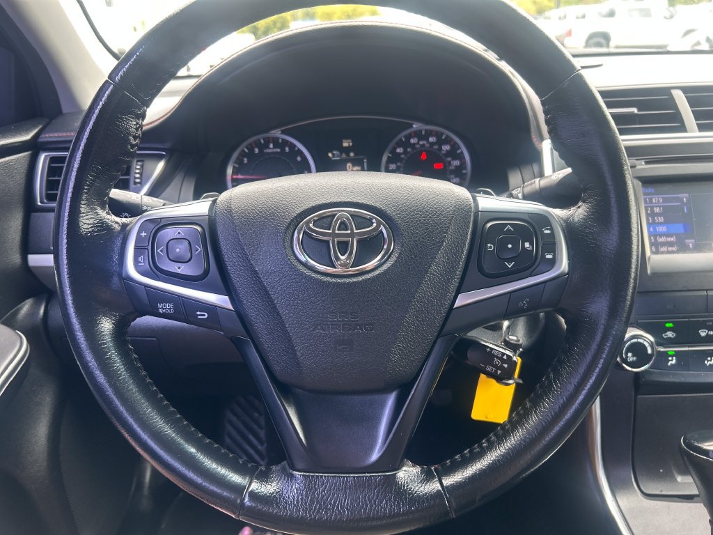 Used 2017 Toyota Camry SE FWD image 17