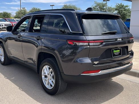 Used 2024 Jeep Grand Cherokee Laredo X w/ Luxury Tech Group I RWD image 6