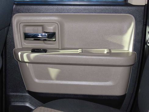 Used 2012 RAM 1500 Big Horn image 22