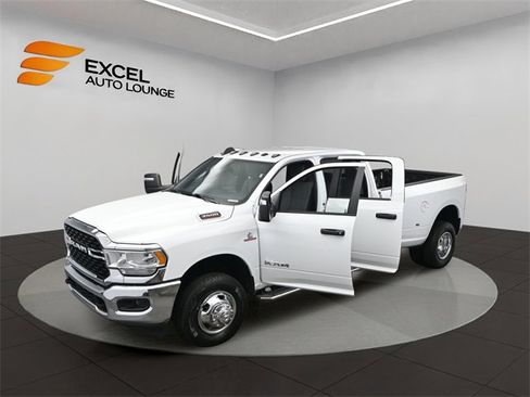 Used 2024 RAM 3500 Big Horn image 43