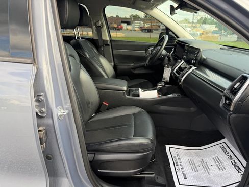 Used 2021 Kia Sorento S w/ Panoramic Sunroof Package AWD/4WD image 13
