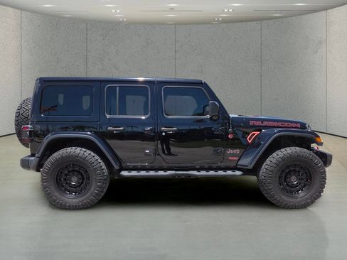 Used 2021 Jeep Wrangler Unlimited Rubicon AWD/4WD image 3