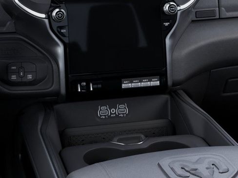 New 2026 RAM 2500 Laramie AWD/4WD image 24