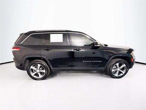Used 2022 Jeep Grand Cherokee Limited 4xe w/ Luxury Tech Group II image 37