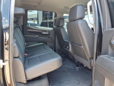 Used 2024 GMC Sierra 1500 SLT w/ SLT Convenience Package AWD/4WD image 13
