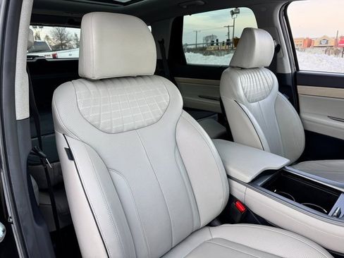 Used 2024 Hyundai Palisade Limited image 20