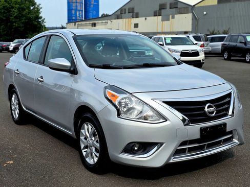 Used 2018 Nissan Versa SV w/ SV Special Edition Package FWD image 1