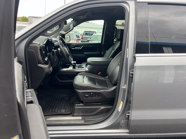 Used 2024 Chevrolet Silverado 1500 LTZ w/ Z71 Off-Road Package AWD/4WD image 10