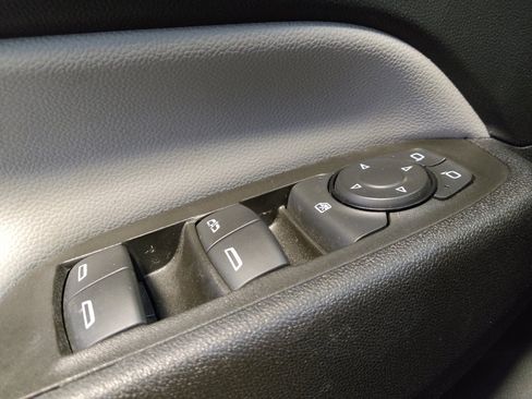 Used 2024 Chevrolet Equinox LS image 27