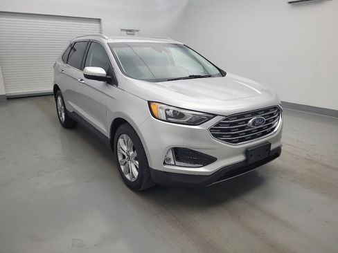 Used 2019 Ford Edge Titanium AWD/4WD image 13