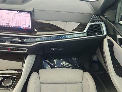 Used 2025 BMW X6 xDrive40i image 38