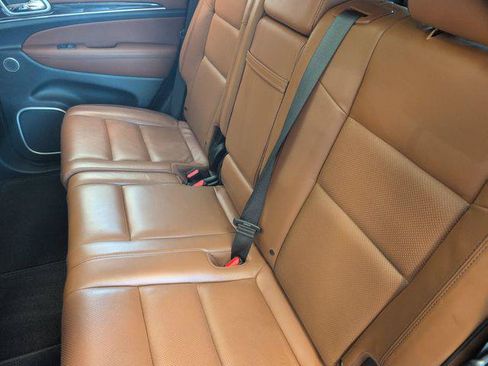 Certified 2020 Jeep Grand Cherokee Overland w/ Interior Metal Package AWD/4WD image 16