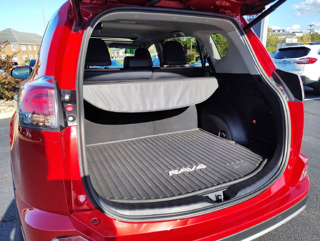Used 2017 Toyota RAV4 Limited w/ Advanced Technology Package AWD/4WD image 37