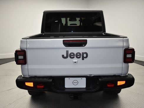Used 2026 Jeep Gladiator Rubicon AWD/4WD image 6