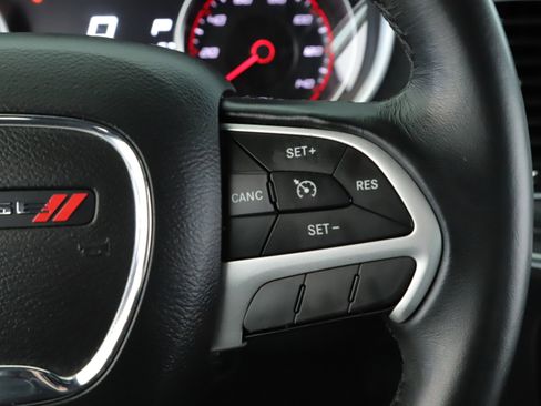 Used 2016 Dodge Charger SXT image 9