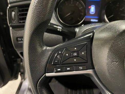 Used 2019 Nissan Rogue S image 23