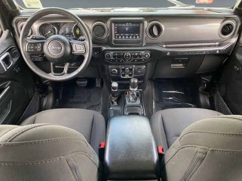 Used 2023 Jeep Wrangler Unlimited AWD/4WD image 10