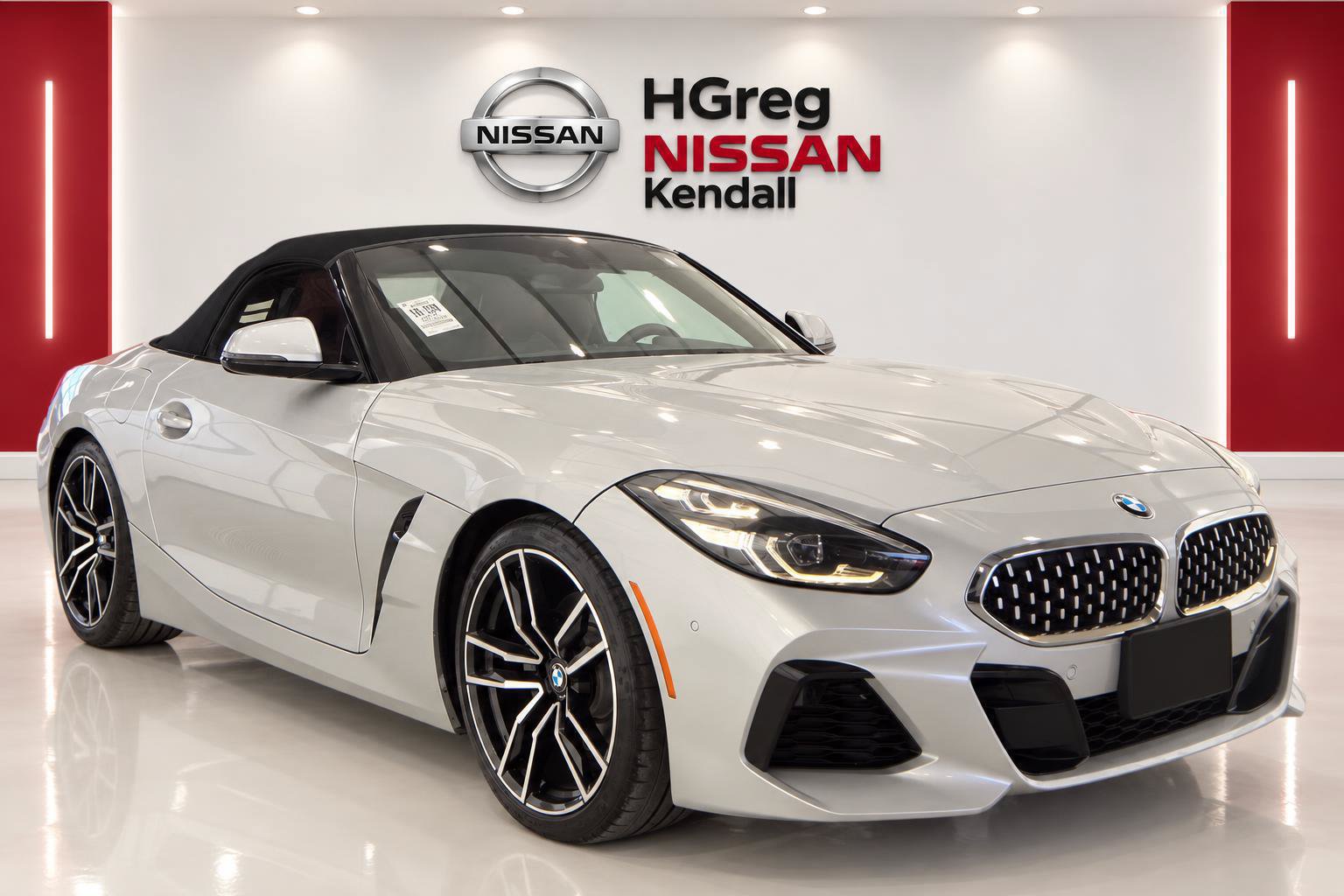 Used 2020 BMW Z4 sDrive30i w/ Executive Package RWD image 3