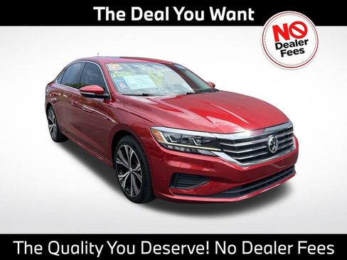 Used 2022 Volkswagen Passat 2.0T SE FWD image 1