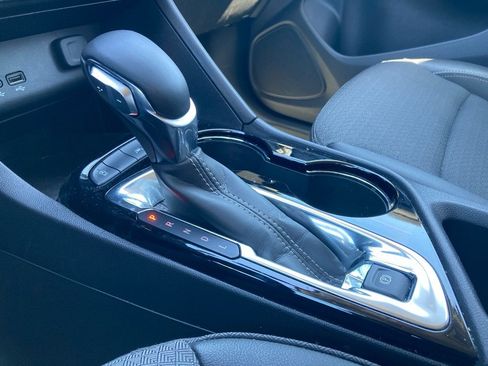 Used 2025 Buick Encore GX Preferred image 22