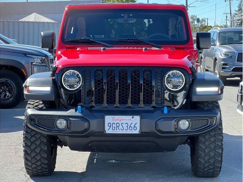 Used 2023 Jeep Wrangler Unlimited AWD/4WD image 2
