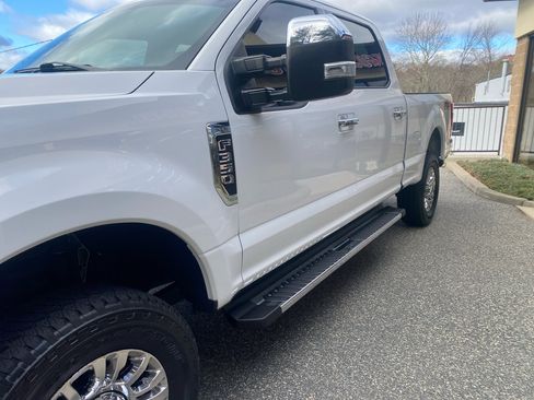 Used 2020 Ford F350 XLT w/ XLT Premium Package image 31