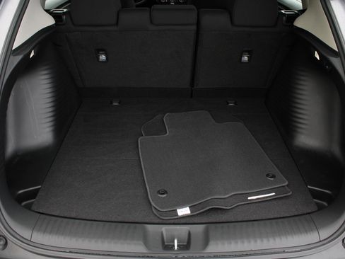 Certified 2025 Honda HR-V LX image 8