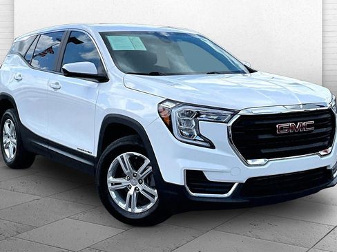 Used 2024 GMC Terrain SLE AWD/4WD image 1