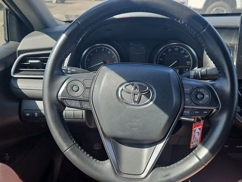 Used 2023 Toyota Camry SE image 14
