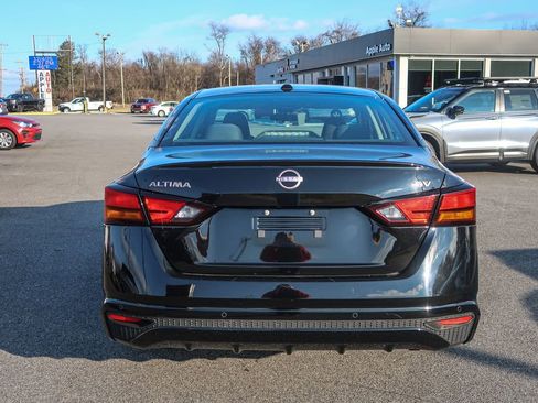 Used 2023 Nissan Altima 2.5 SV image 10