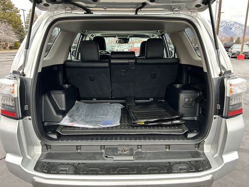 Used 2023 Toyota 4Runner TRD Off-Road Premium w/ Off Road Premium Plus Package image 25