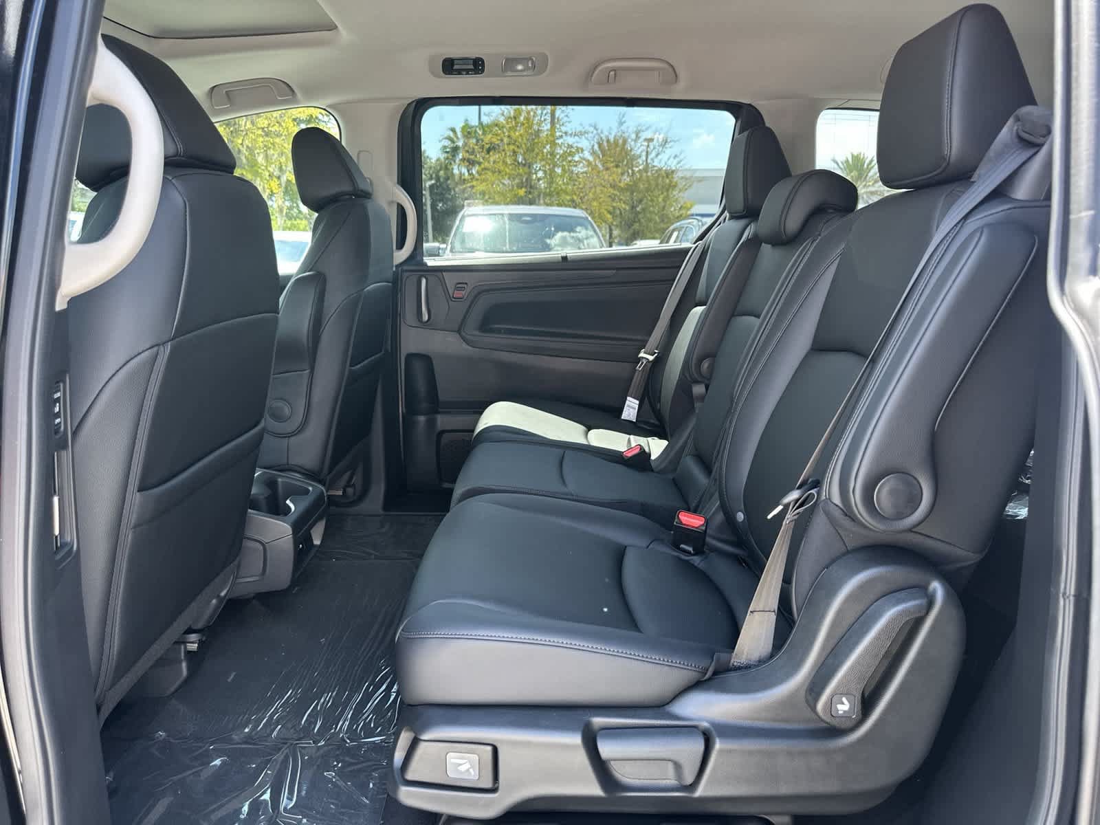 New 2027 Honda Odyssey EX-L image 15