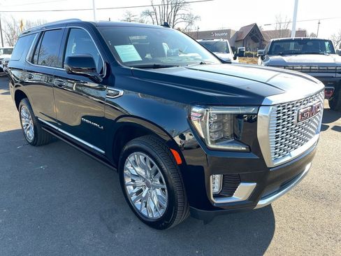 Used 2024 GMC Yukon Denali image 7