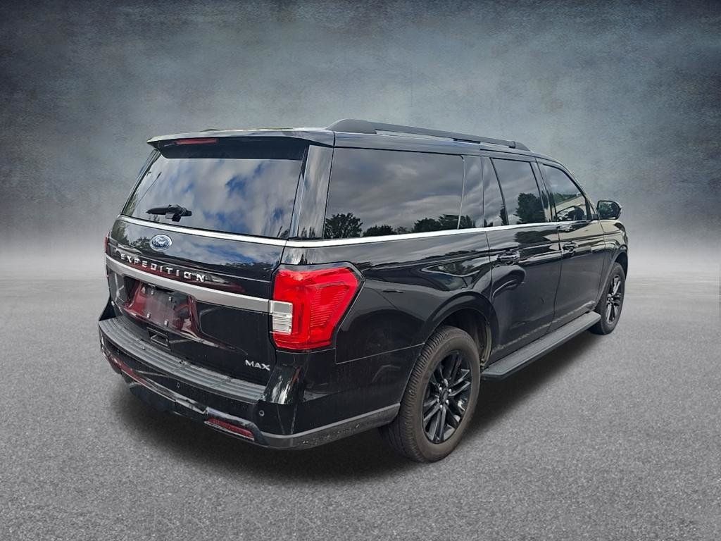 Used 2024 Ford Expedition Max XLT AWD/4WD image 10