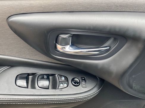 Used 2021 Nissan Murano SV FWD image 23