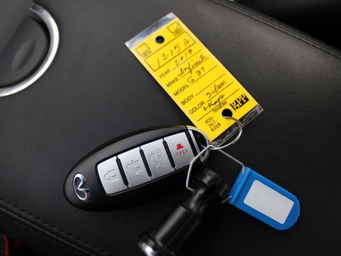 Used 2013 INFINITI G37 Journey w/ Premium Pkg image 28