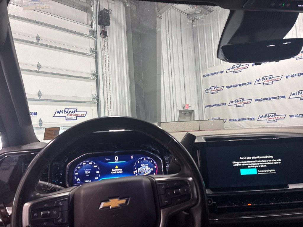 Used 2024 Chevrolet Silverado 2500 LTZ w/ LTZ Premium Package AWD/4WD image 2
