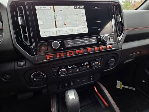 New 2026 Nissan Frontier PRO-4X w/ Pro-4x Convenience Package image 9