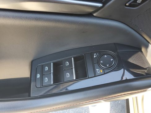 Used 2024 MAZDA MAZDA3 s AWD/4WD image 28