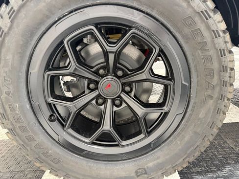 New 2024 Ford F150 XLT w/ Equipment Group 303A High image 9