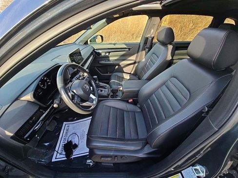 Used 2023 Honda CR-V Sport Touring image 3