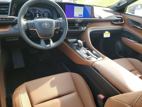 New 2026 Toyota Crown Signia w/ Advanced Technology Package AWD/4WD image 10