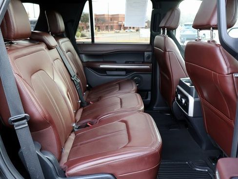 Certified 2024 Ford Expedition Limited image 24