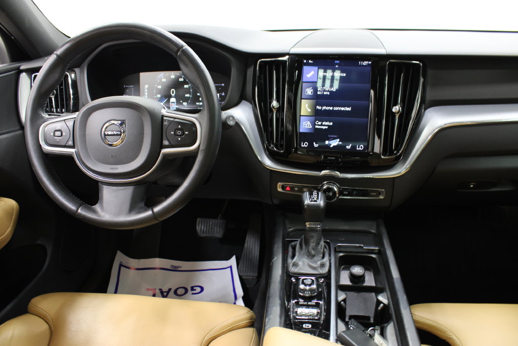 Used 2019 Volvo XC60 T6 Momentum w/ Premium Package AWD/4WD image 9