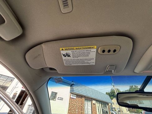 Used 2011 Ford Fusion Hybrid FWD image 47