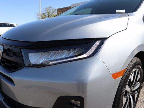 Used 2025 Honda Odyssey EX-L image 14