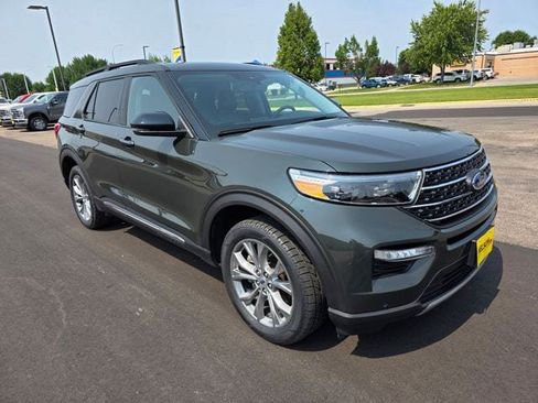 Certified 2023 Ford Explorer XLT w/ Equipment Group 202A AWD/4WD image 5