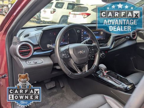 Used 2024 Chevrolet Trax RS w/ Sunroof Package image 8